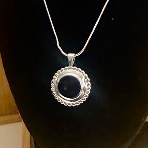 Peyote Bird Onyx Inlay Sterling Silver Round Circle 18” Pendant Necklace